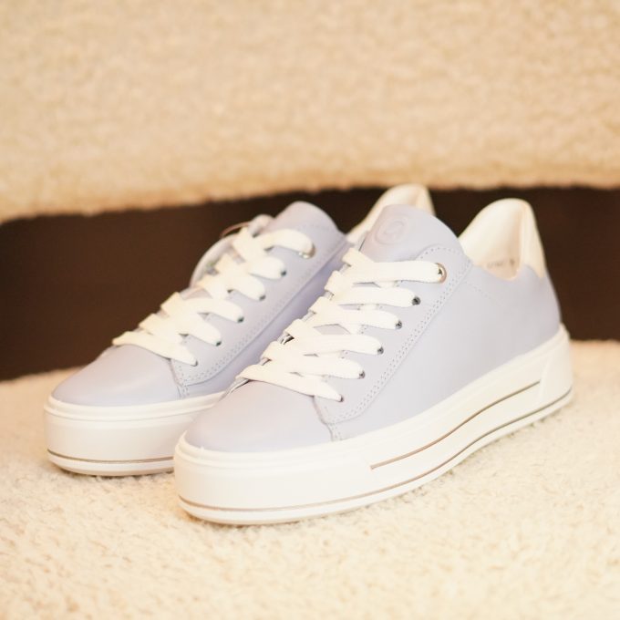 Tennis bleu ciel Ara 1223003-82