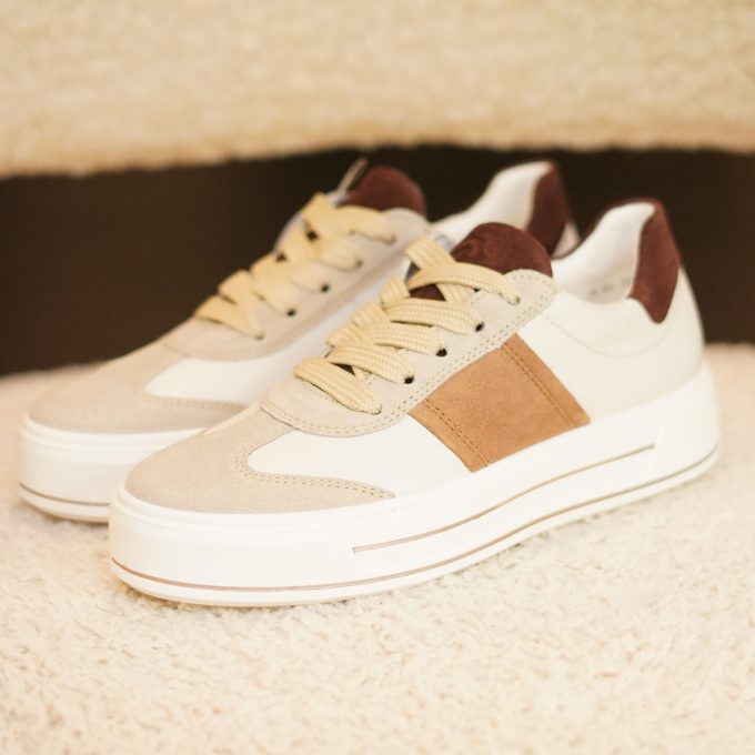 Tennis blanche Ara 1223012-08